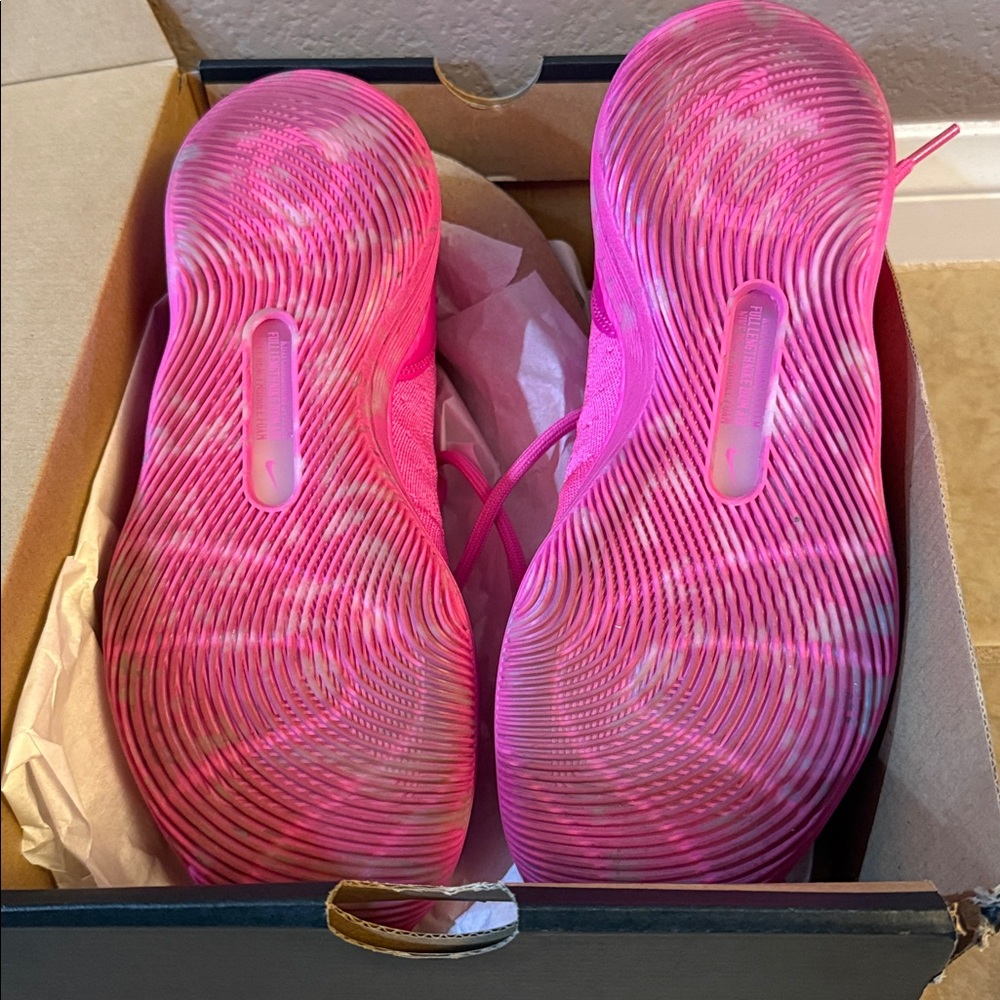 Nike Kevin Durant Bright Pink Athletic Sneakers - Picture 6 of 6
